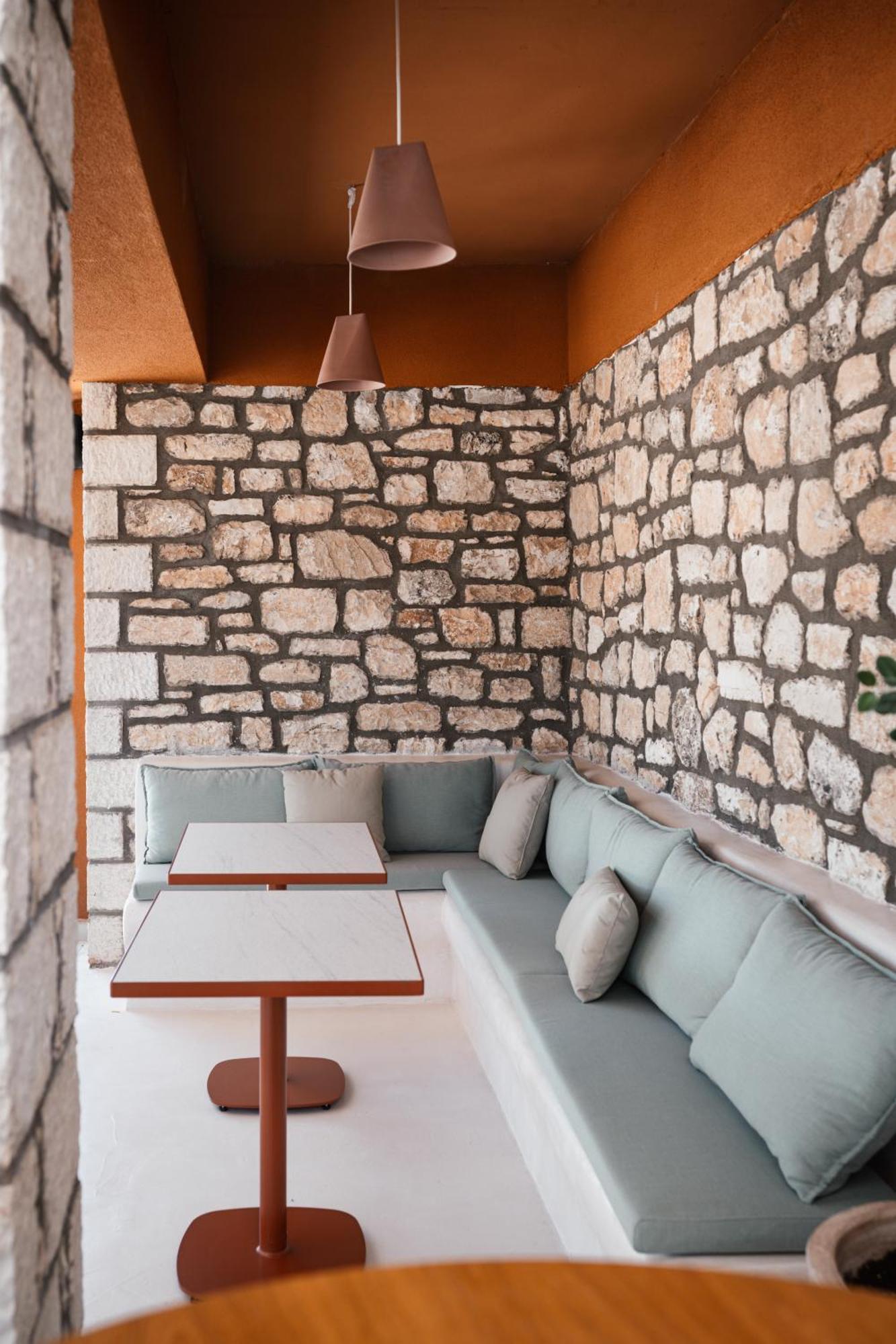 Trinity Design Suites Valanidorachi Экстерьер фото